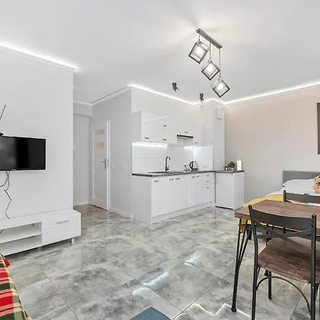 Hotel Lumina Apart Near Moniuszko Park