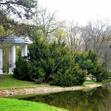 Lumina Apart Near Moniuszko Park Hotel *