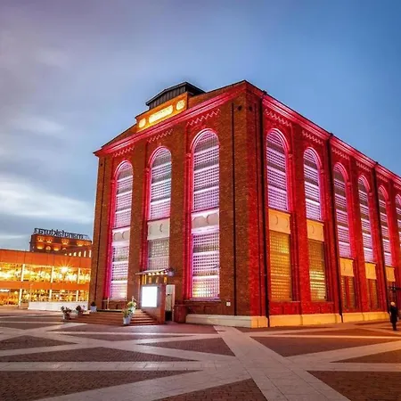 Lumina Apart Near Moniuszko Park وودج