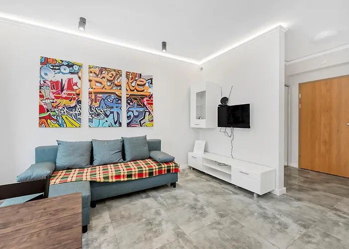 Lumina Apart Near Moniuszko Park